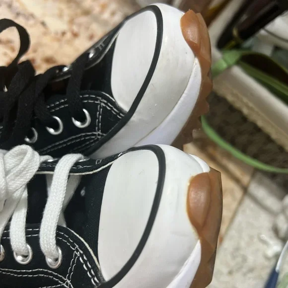 Great condition Converse Black and White Women's Sneakers - Picture 8 of 14